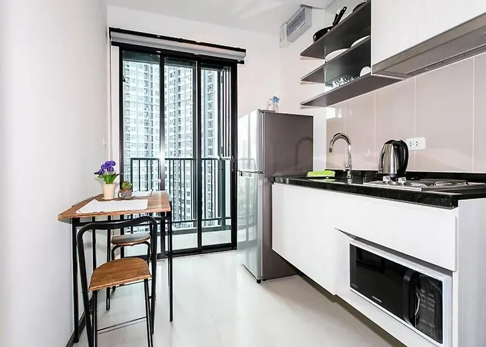 Apartment The Base Park East - Sukhumvit 77