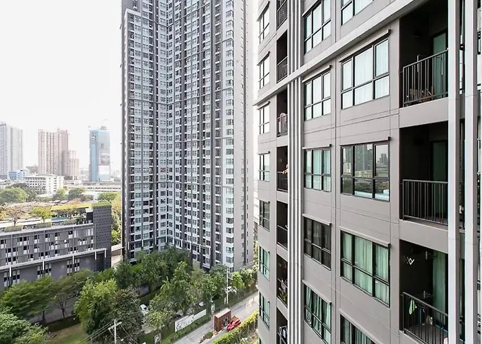 The Base Park East - Sukhumvit 77 *